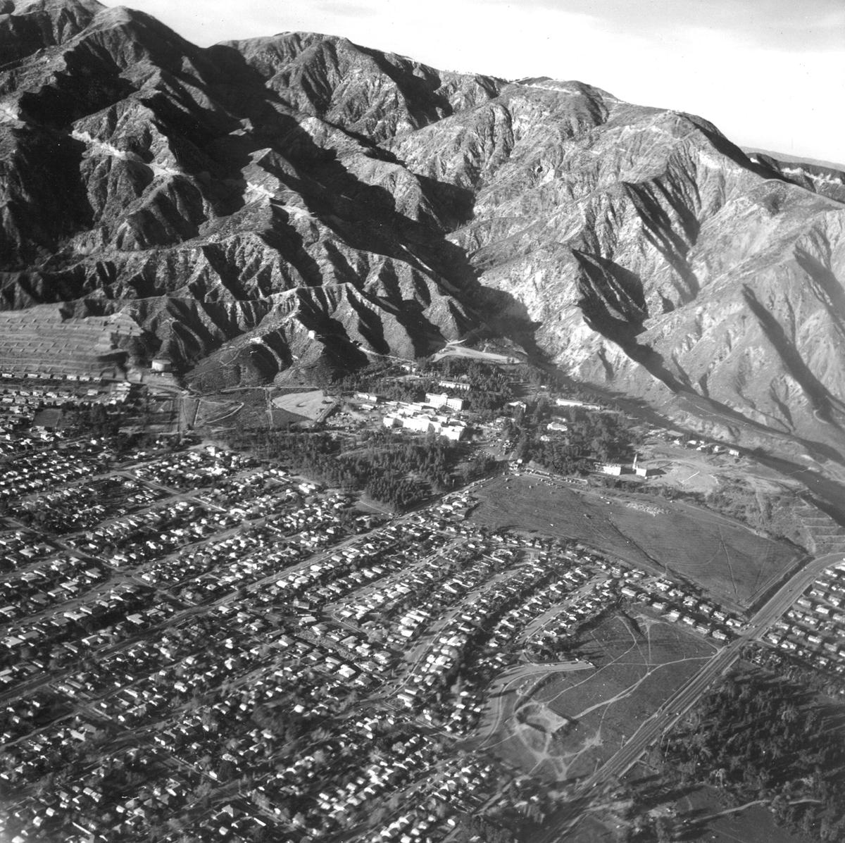 The Veterans Administration Hospital with the San Gabriel Mountains in the background on Feb 11, 1971.